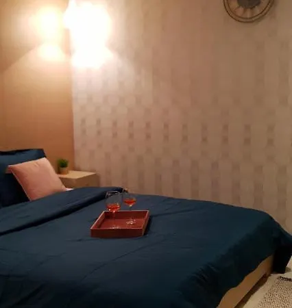 Downtown Sea View Luxury Apartment